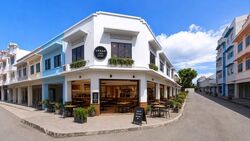 Sims Avenue (D14), Retail #557616791